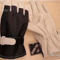 Guanti in goretex e pelle