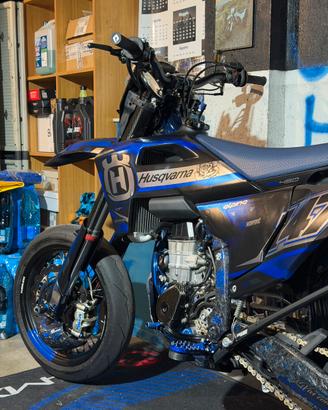 HUSQVARNA FS 450  2025