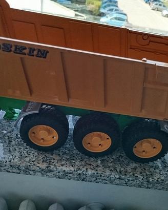 rimorchio 3 assi Bruder joskin