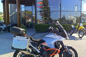 KTM 1290 Super Adventure ktm 1290 super adven...