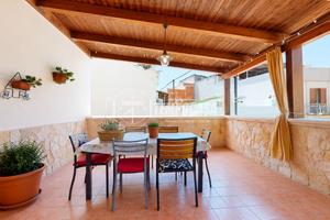 SOLUZIONE SINGOLA DI 3 VANI CON TERRAZZO COPERTO