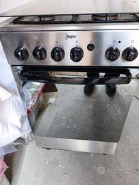 Gas con autospegnimento e forno della Zoppas 
