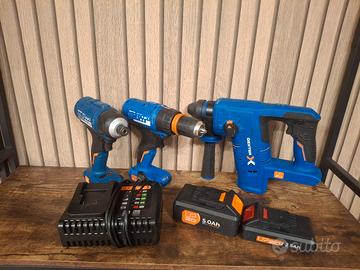Attrezzi a batteria martelletto trapano avvitatore