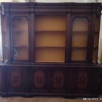 Mobile antiquariato in legno