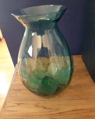 Vaso in vetro azzurro