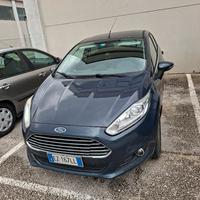 Ford Fiesta 1.2 Gpl/benz TITANIUM