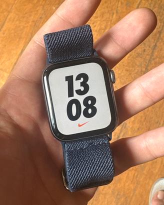 Apple Watch Serie 4 - 44mm Nike