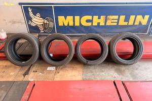 Gomme Good Year 255/45 ZR 19 POST 285/40 ZR 19