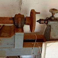 Antico Tornio Elettrico per Lavorazione Legno