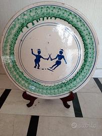 Piatto in ceramica di Caltagirone fangotto