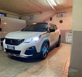 Peugeot 3008 1.6 BlueHDi 120 cv con tetto apribile