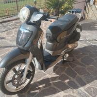 Aprilia Scarabeo 200 - 2009