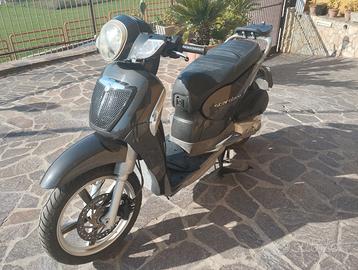 Aprilia Scarabeo 200 - 2009