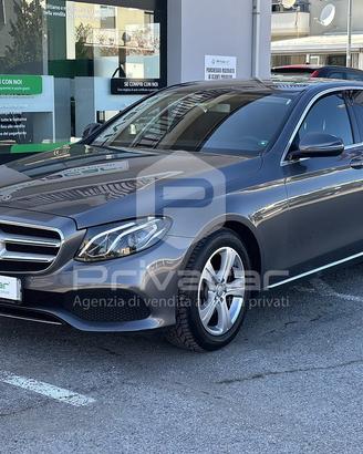MERCEDES E 200 Auto Exclusive