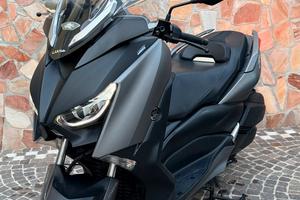 Yamaha Xmax 300 Pronto all’uso