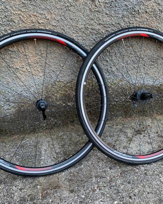 Ruote bici da corsa Giant PR2 copertoni Vredestein