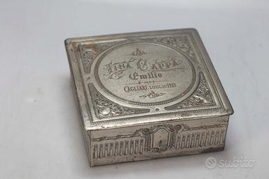 Scatola in latta