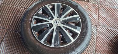 Ruote cerchi di ferro gommati 185 65 R15 5x110