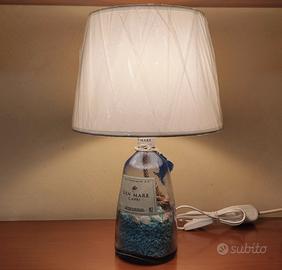 lampada da tavolo com bottiglia Gin mare