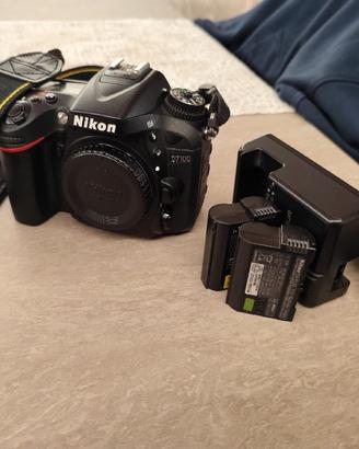 Nikon D7100: body + 2 batterie e caricabatterie 