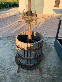 Torchio antico per arredamento