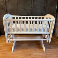 Culla Troll in legno  con sistema a dondolo