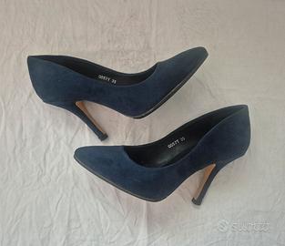 Scarpe donna décolleté camoscio blu. 