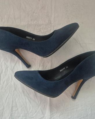 Scarpe donna décolleté camoscio blu. 