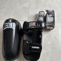 Paratibie kik boxing più fascie polsi LEONE