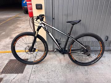 Ktm myroon carbon
