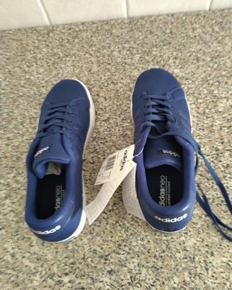 Scarpe Adidas neo nuove
