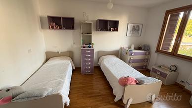 Cameretta Giessegi completa per 2 bambine – 500€