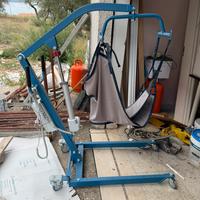 SOLLEVATORE ELETTRICO PER DISABILI