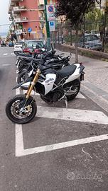 Aprilia dorsoduro 750