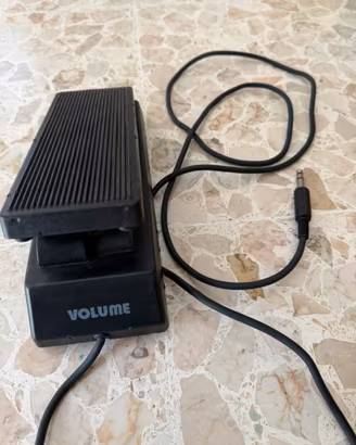 Pedale universale Quiklok VP 26-U