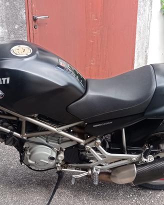 Ducati Monster 600 dark carburatori