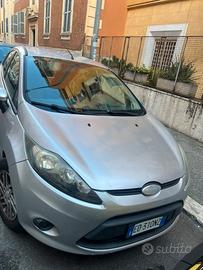 Ford fiesta 2010 1.4 GPL/Benzina