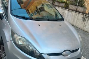 Ford fiesta 2010 1.4 GPL/Benzina