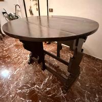 Tavolo in legno antico pieghevole