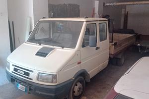 Furgone iveco 35E10
