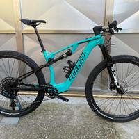 WILIER TRIESTINA URTA HYBRID M