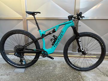 WILIER TRIESTINA URTA HYBRID M