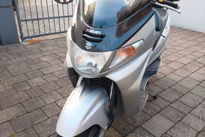 Suzuki Burgman an 250
