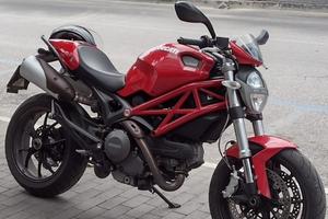 Ducati Monster 796