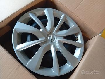 Cerchi piú scocca originale da 16 Opel corsa 2023.