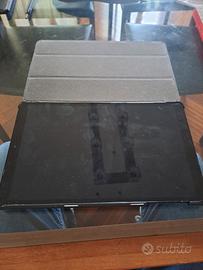 Tablet samsung TabA 2020 con cover e tastiera