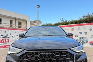 Audi Q3 RS SPB quattro S tronic