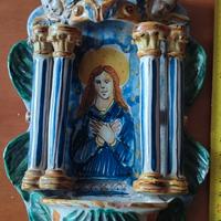 acquasantiera con madonnina 