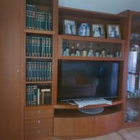 cameretta+parete attrezzata.