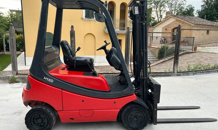 Carrello elevatore linde diesel 16 Q